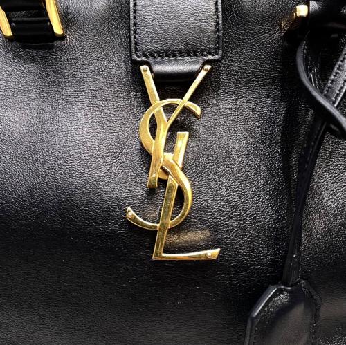 Saint Laurent Paris（サンローランパリ）Saint Laurent Paris (サンローランパリ) Baby Cabas/ベイビーカバス ブラックの古着・服飾アイテム