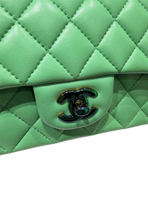 CHANEL（シャネル）CHANEL (シャネル) マトラッセ チェーンショルダーバッグ/シングルフラップ グリーン サイズ:20cmの古着・服飾アイテム