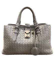 BOTTEGA VENETA（ボッテガベネタ）の古着「イントレチャート ローマハンドバッグ」｜グレー