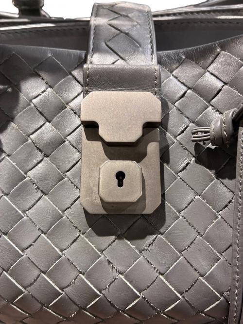 BOTTEGA VENETA（ボッテガベネタ）BOTTEGA VENETA (ボッテガベネタ) イントレチャート ローマハンドバッグ グレー サイズ:－の古着・服飾アイテム