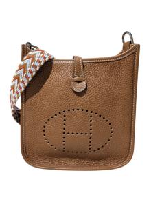 HERMES（エルメス）の古着「エブリンTPM/ショルダーバッグ」｜ゴールド