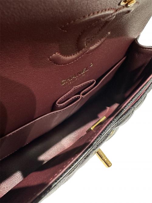 CHANEL（シャネル）CHANEL (シャネル) マトラッセ23/Wフラップチェーンショルダーバッグ ブラック サイズ:23の古着・服飾アイテム