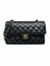 CHANEL（シャネル）の古着「マトラッセ23/Wフラップチェーンショルダーバッグ」｜ブラック