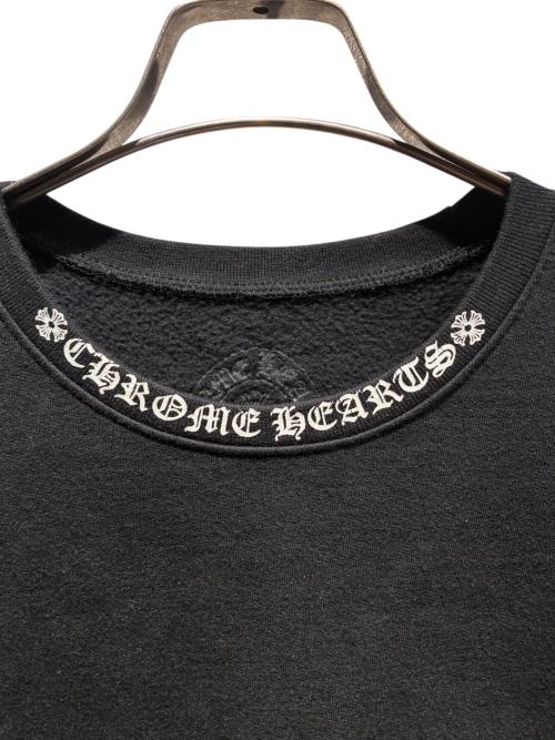 CHROME HEARTS（クロムハーツ）CHROME HEARTS (クロムハーツ) SWTSHRT PLVR/ネックアームロゴプリントスウェット ブラック サイズ:Mの古着・服飾アイテム