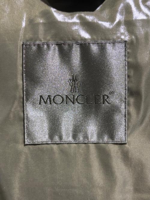 MONCLER GENIUS（モンクレール ジーニアス）MONCLER GENIUS (モンクレール ジーニアス) UNDEFEATED (アンディフィーテッド) ARENSKY/ダウンジャケット オリーブ サイズ:1の古着・服飾アイテム