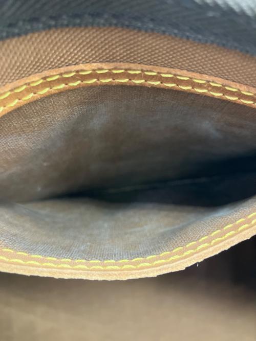 LOUIS VUITTON（ルイ ヴィトン）LOUIS VUITTON (ルイ ヴィトン) ハンドバッグ モノグラム スピーディ25(旧型） ブラウンの古着・服飾アイテム