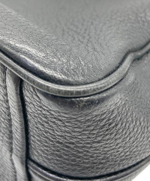 PRADA（プラダ）PRADA (プラダ) レザーショルダーバッグ ブラックの古着・服飾アイテム