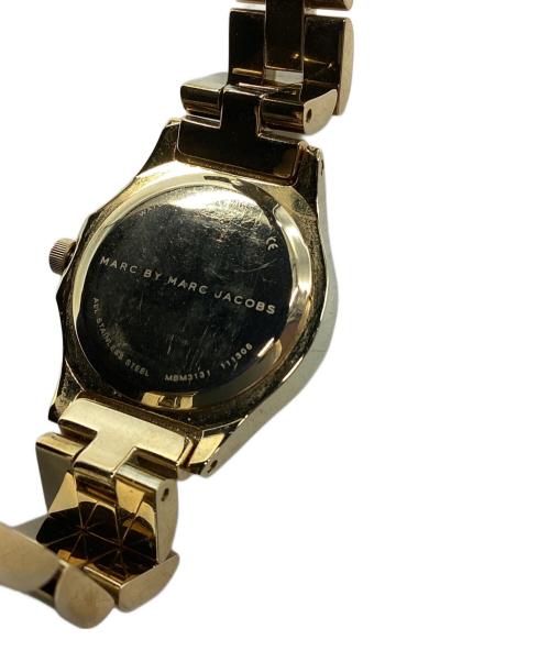 Marc by Marc Jacobs（マークバイマークジェイコブス）Marc by Marc Jacobs (マークバイマークジェイコブス) リストウォッチ ゴールドの古着・服飾アイテム