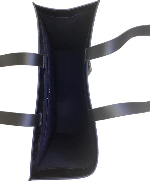 UNIQLO+J（ユニクロ プラスジェイ）UNIQLO+J (ユニクロ プラスジェイ) レザーバッグ ブラック 未使用品の古着・服飾アイテム