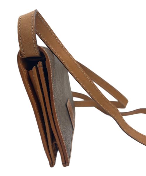 CELINE（セリーヌ）CELINE (セリーヌ) ショルダーバッグ ベージュの古着・服飾アイテム