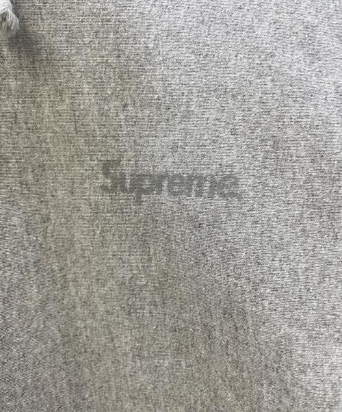 SUPREME（シュプリーム）Supreme (シュプリーム) プルオーバーパーカー グレー サイズ:Mの古着・服飾アイテム