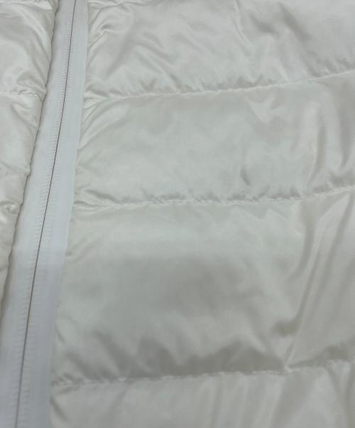 MONCLER（モンクレール）MONCLER (モンクレール) ダウンジャケット レッド×ブルー×ホワイト サイズ:3の古着・服飾アイテム