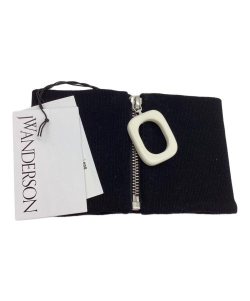 J.W.ANDERSON（ジェイダブリューアンダーソン）J.W.ANDERSON (ジェイダブリューアンダーソン) ジップネックバンド ブラック 未使用品の古着・服飾アイテム