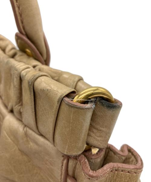 MIU MIU（ミュウミュウ）MIU MIU (ミュウミュウ) 2WAYショルダーバッグ 	vitello lux(ヴィッテロルクス ) ベージュの古着・服飾アイテム