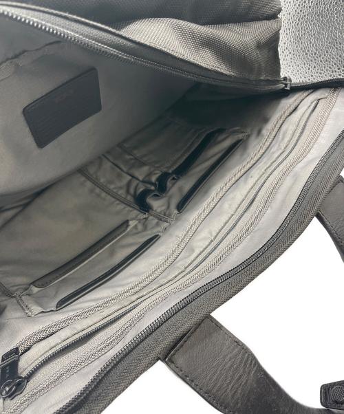 TUMI（トゥミ）TUMI (トゥミ) ブリーフケース ブラックの古着・服飾アイテム
