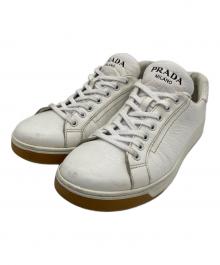 PRADA（プラダ）の古着「ローカットスニーカー」｜ホワイト