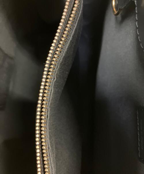LOUIS VUITTON（ルイ ヴィトン）LOUIS VUITTON (ルイ ヴィトン) ショルダーバッグ エピ マンダラMM ブラックの古着・服飾アイテム