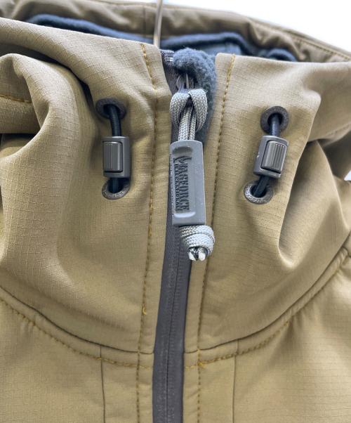 magforce（マグフォース）magforce (マグフォース) ソフトシェルジャケット ベージュ サイズ:XSの古着・服飾アイテム