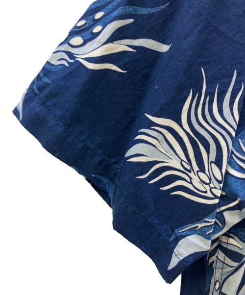 Duke Kahanamoku（デュークカハナモク）Duke Kahanamoku (デュークカハナモク) アロハシャツ INDIGO SACRED GARDEN ネイビー サイズ:Lの古着・服飾アイテム