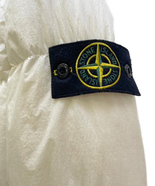 STONE ISLAND（ストーンアイランド）STONE ISLAND (ストーンアイランド) GARMENT DYED CRINKLE REPS NY DOWN ホワイト サイズ:Sの古着・服飾アイテム
