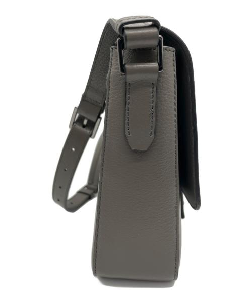 TOM FORD（トムフォード）TOM FORD (トムフォード) ショルダーバッグ グレーの古着・服飾アイテム