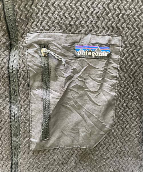Patagonia（パタゴニア）Patagonia (パタゴニア) R1 エア・フルジップ・フーディ ブラック サイズ:Mの古着・服飾アイテム