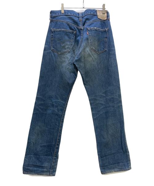 LEVI'S（リーバイス）LEVI'S (リーバイス) デニムパンツ 501 赤ミミ ボタンフライ USA製 2001年製 ブルー サイズ:SIZE 91cm (W36)の古着・服飾アイテム