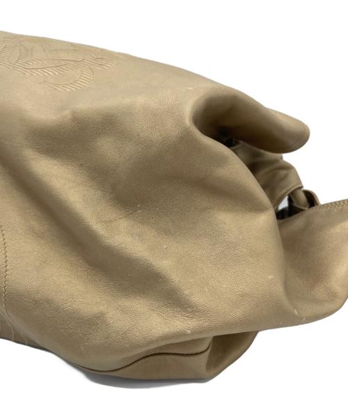 LOEWE（ロエベ）LOEWE (ロエベ) ハンドバッグ ナッパアイレ ゴールドの古着・服飾アイテム