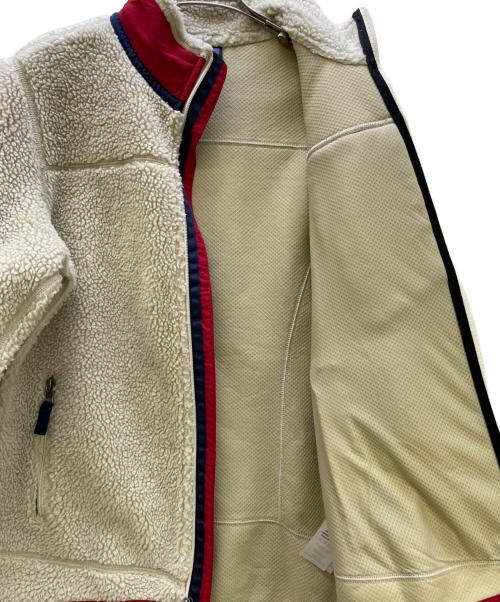 Patagonia（パタゴニア）Patagonia (パタゴニア) フリースジャケット ベージュ×レッド サイズ:Mの古着・服飾アイテム