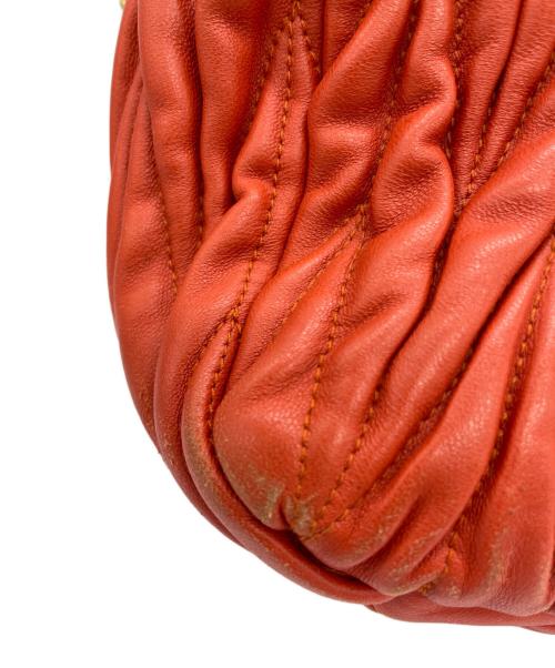 MIU MIU（ミュウミュウ）MIU MIU (ミュウミュウ) 2WAYバッグ マテラッセ オレンジの古着・服飾アイテム