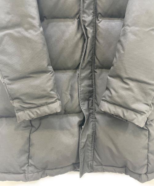 ARMANI COLLEZIONI（アルマーニ コレツィオーニ）ARMANI COLLEZIONI (アルマーニ コレツィオーニ) ダウンコート ブラック サイズ:52の古着・服飾アイテム