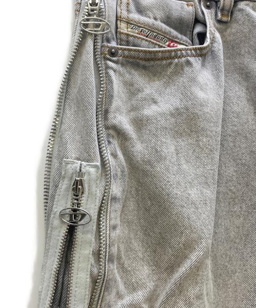 DIESEL（ディーゼル）DIESEL (ディーゼル) デニムパンツ ブルー サイズ:180/80Aの古着・服飾アイテム