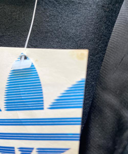 adidas（アディダス）adidas (アディダス) トラックジャケット ブラック×ブルー サイズ:XL 未使用品の古着・服飾アイテム