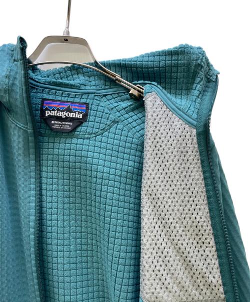 Patagonia（パタゴニア）Patagonia (パタゴニア) R1 フーディ ジャケット ブルー サイズ:Mの古着・服飾アイテム