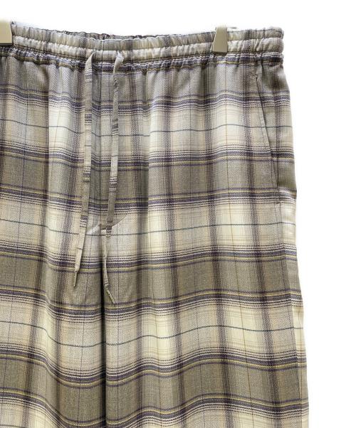 AURALEE（オーラリー）AURALEE (オーラリー) パンツ アイボリー×グレー サイズ:4の古着・服飾アイテム