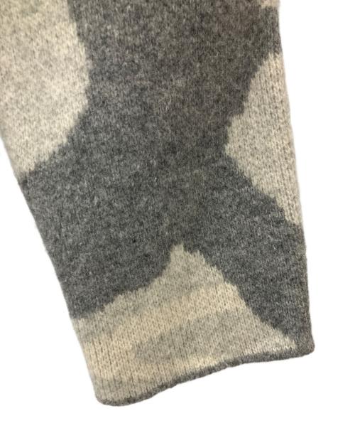 1piu1uguale3（ウノピュウノウグァーレトレ）1piu1uguale3 (ウノピュウノウグァーレトレ) 厚手カーディガン グレー×ホワイト サイズ:A10/Ⅲの古着・服飾アイテム