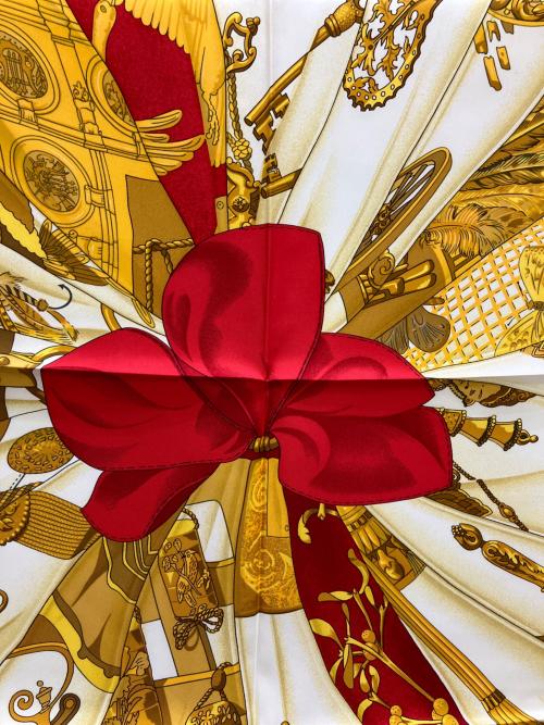 HERMES（エルメス）HERMES (エルメス) シルクスカーフ シルクの太陽 ブラックの古着・服飾アイテム