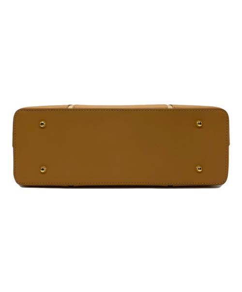 BURBERRY（バーバリー）BURBERRY (バーバリー) ハンドバッグ ベージュの古着・服飾アイテム