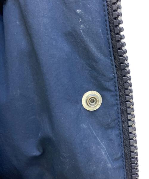 THE NORTH FACE（ザ ノース フェイス）THE NORTH FACE (ザ ノース フェイス) ダウンジャケット CAMP SIERRA SHORT ネイビー サイズ:Mの古着・服飾アイテム