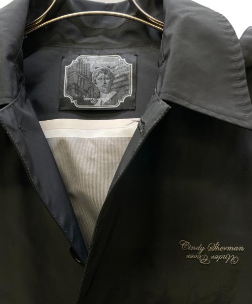 UNDERCOVER（アンダーカバー）UNDERCOVER (アンダーカバー) ステンカラーコート Cindy Sherman 3Layer コート 20ss ブラック サイズ:3の古着・服飾アイテム