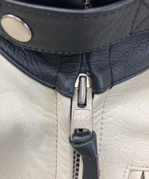 BATES（ベイツ）BATES (ベイツ) ライダースジャケット ベージュ×ブラック サイズ:XLの古着・服飾アイテム