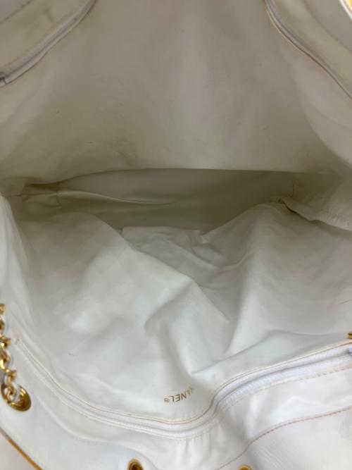 CHANEL（シャネル）CHANEL (シャネル) バケットバッグ ホワイト×オレンジの古着・服飾アイテム