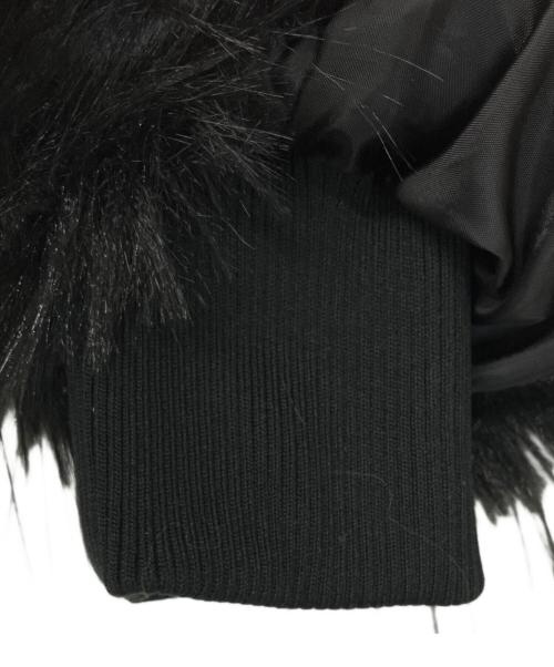 THEREDTHREAD（ザレッドスレッド）THEREDTHREAD (ザレッドスレッド) S fur hooded jacket ブラック サイズ:Freeの古着・服飾アイテム