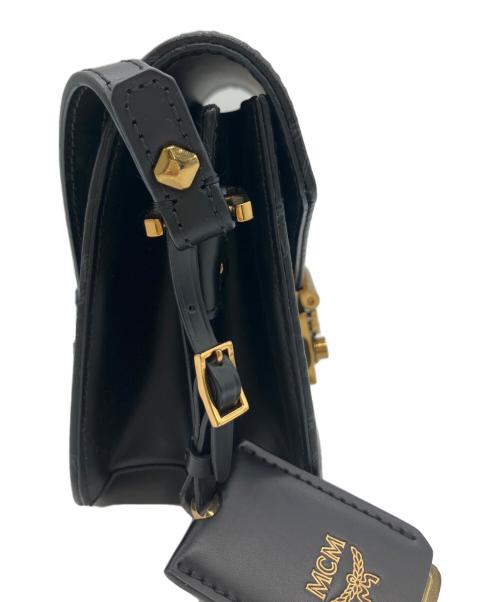 MCM（エムシーエム）MCM (エムシーエム) ショルダーバッグ 総柄 ブラックの古着・服飾アイテム