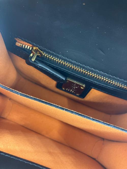 MCM（エムシーエム）MCM (エムシーエム) ショルダーバッグ 総柄 ブラックの古着・服飾アイテム