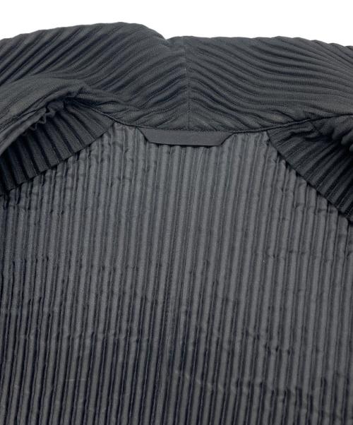 HOMME PLISSE ISSEY MIYAKE（オム プリッセ イッセイ ミヤケ）HOMME PLISSE ISSEY MIYAKE (オム プリッセ イッセイ ミヤケ) TAILORED PLEATS 1 ブラック サイズ:1の古着・服飾アイテム