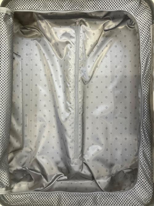 RIMOWA（リモワ）RIMOWA (リモワ) キャリーバッグ Essential Lite キャビンU アイボリーの古着・服飾アイテム