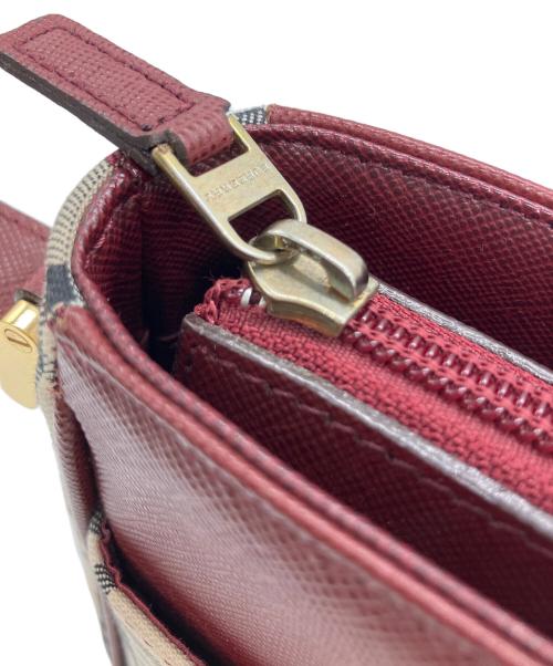 BURBERRY（バーバリー）BURBERRY (バーバリー) セミショルダーバッグ レッド×ベージュの古着・服飾アイテム