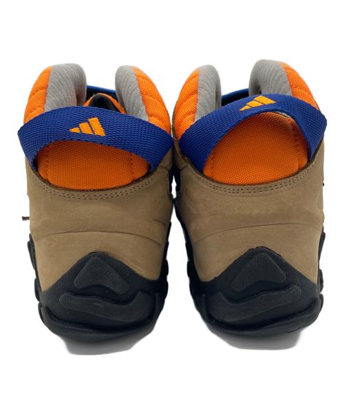adidas（アディダス）adidas (アディダス) トレッキングシューズ ブラウン サイズ:27.5cmの古着・服飾アイテム