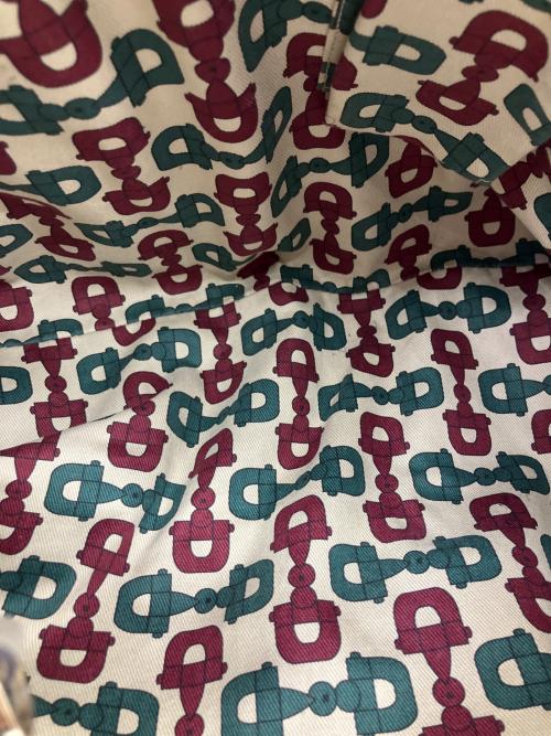 GUCCI（グッチ）GUCCI (グッチ) トートバッグ GG アイボリーの古着・服飾アイテム